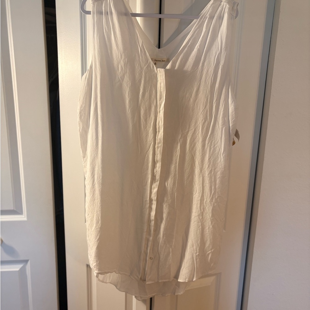 RWhite Sleeveless Top